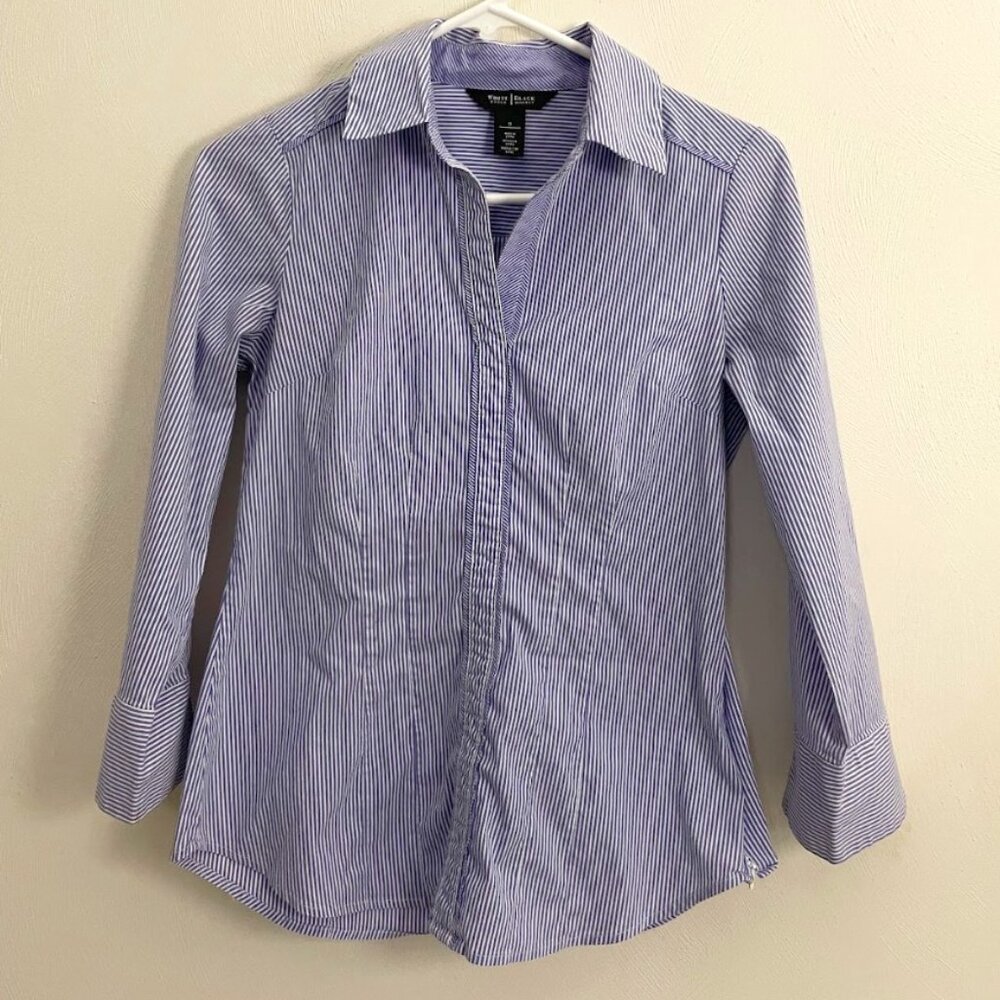 White House Black Market - Button-Up Blouse - Size 0 FLAW - For a good cause!